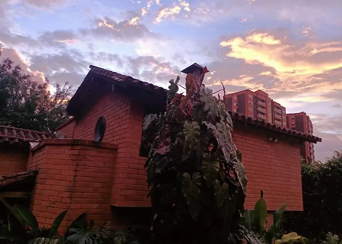 Casa Campestre Con Terraza Para 10 - San Lucas - El Poblado