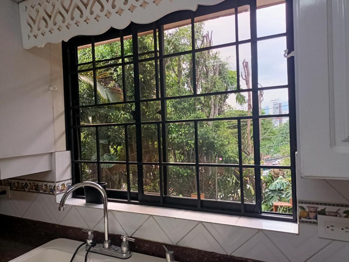Casa Campestre Con Terraza 10 - San Lucas - El Poblado Medellín