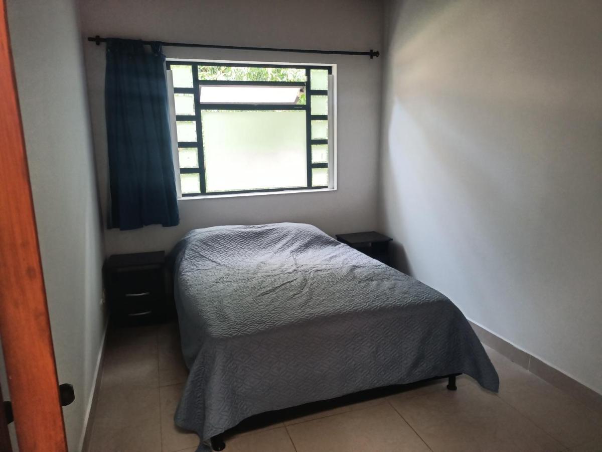 Casa Campestre Con Terraza 10 - San Lucas - El Poblado Сasa de vacaciones *