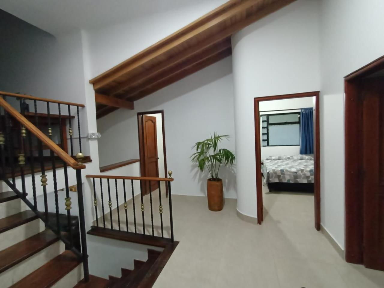 Casa Campestre Con Terraza 10 - San Lucas - El Poblado Сasa de vacaciones *